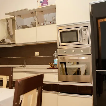 Apartamento Modern House In Prime Location, Tirana, Albania